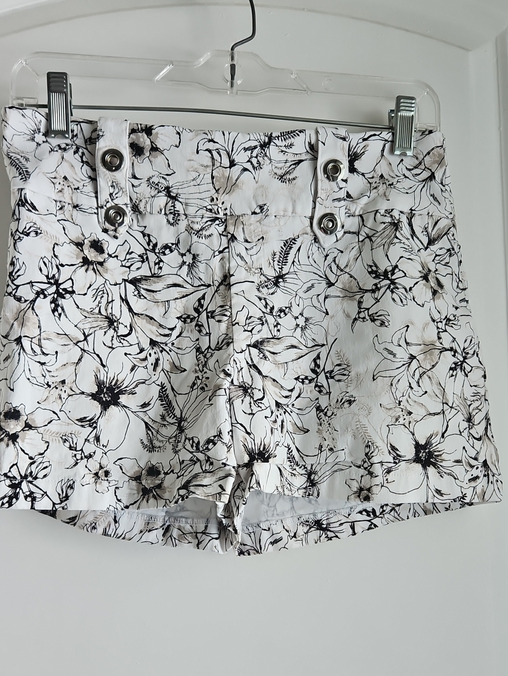 INC International Concepts White Floral Bermuda Shorts with Black Sketch Print